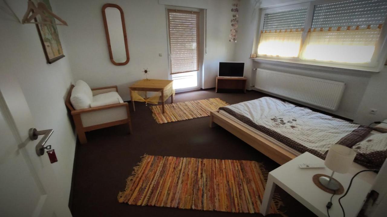 Freigericht Monteur Unterkunft Gaestewohnung Ferienwohnung - Haus Huth מראה חיצוני תמונה